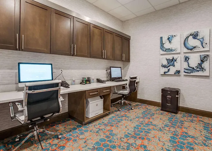 Hampton Inn & Suites Dallas-Central Expy/North Park Area